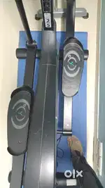 CROSS TRAINER  ( EXERCISE MACHINE)
