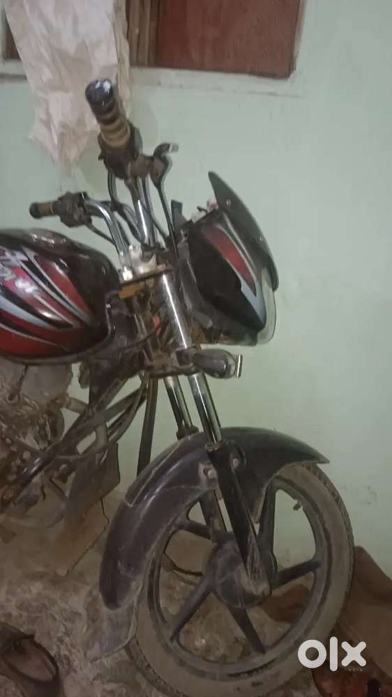 Bajaj discover 100 good condition mein dena hai average 80ka hai