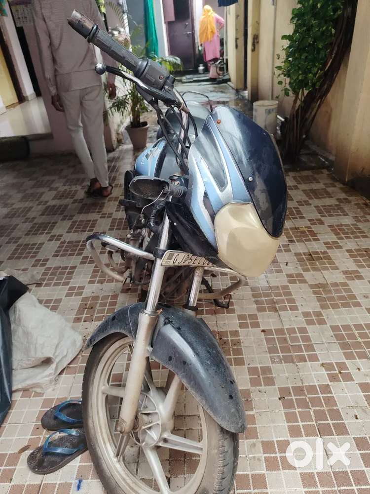 Bajaj discover 135 cc