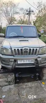 Mahindra Scorpio 2011 85000 Km Or Swift dzire 2013 model Diesel engin