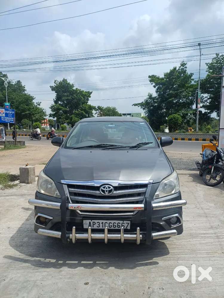 Toyota Innova 2013 Diesel Well Maintained