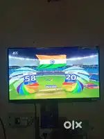 BRAND NEW SAMSUNG FULL HD 32' INCH SMART TV