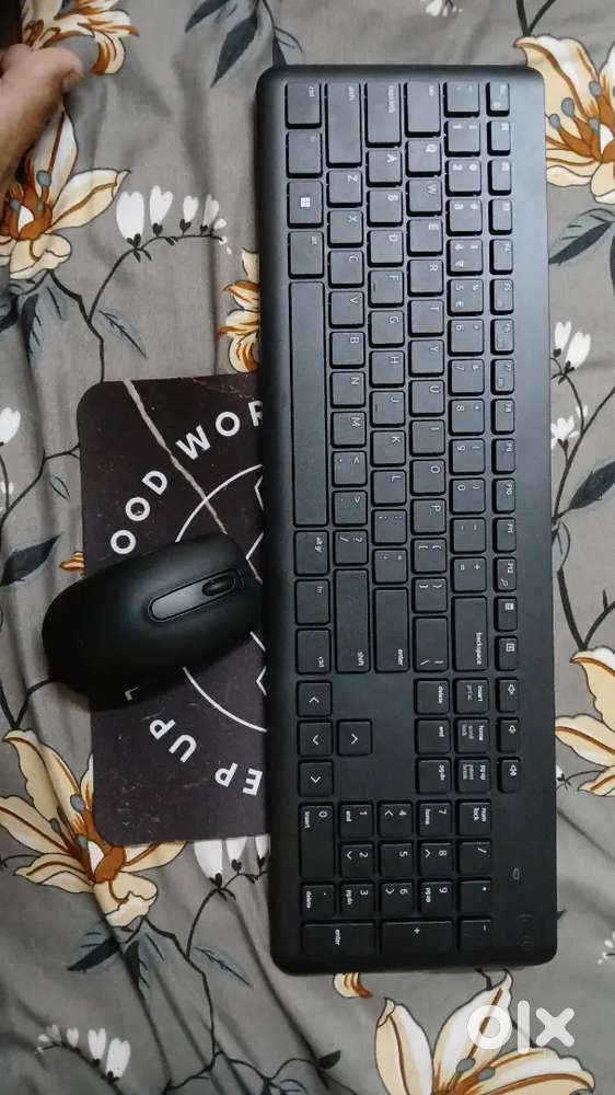 Keyboard and mouse combo (wireless) company (dell)