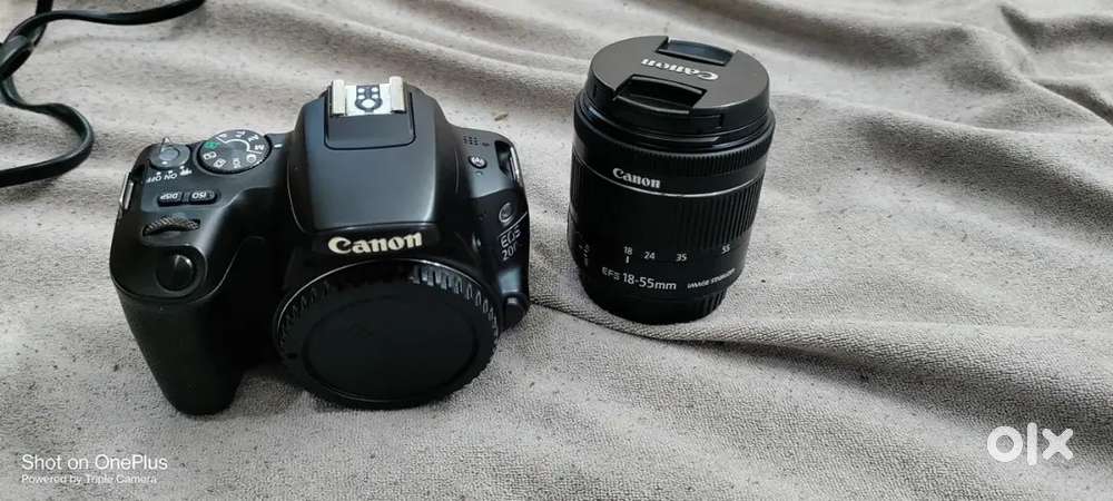 Canon EOS 200D