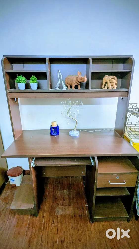 Style Spa Computer table with drawer