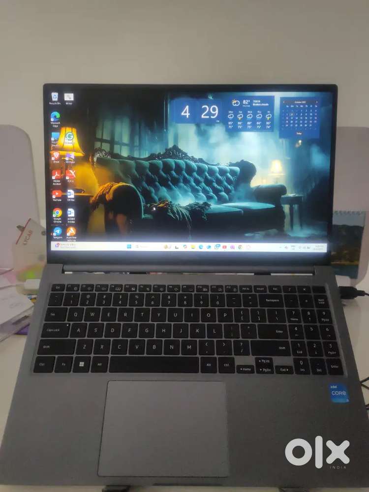 Samsung galaxy Book 4 / 13Gen i3 laptop