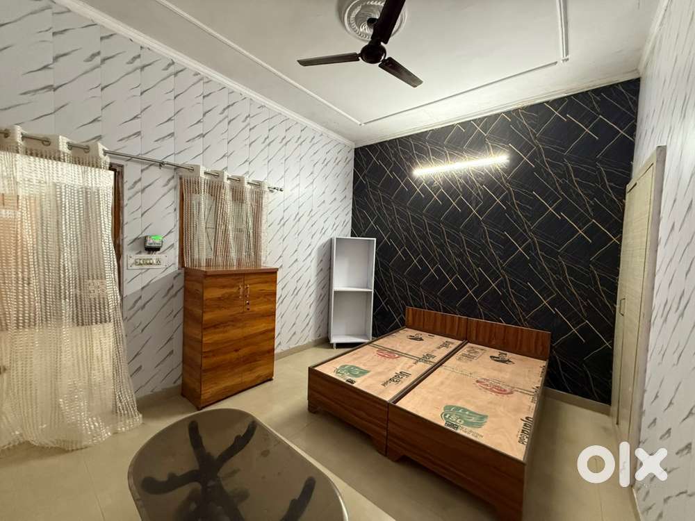 Girls PG / Fully Furnished  Safe & Comfortable  Food Optional