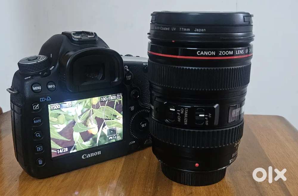 CANON 5D MARK III LOOKING NEW FOR SALE