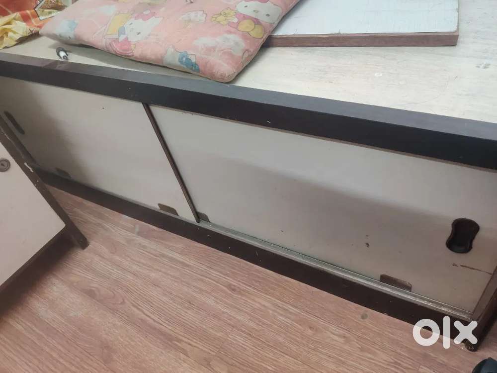 Diwan good condition