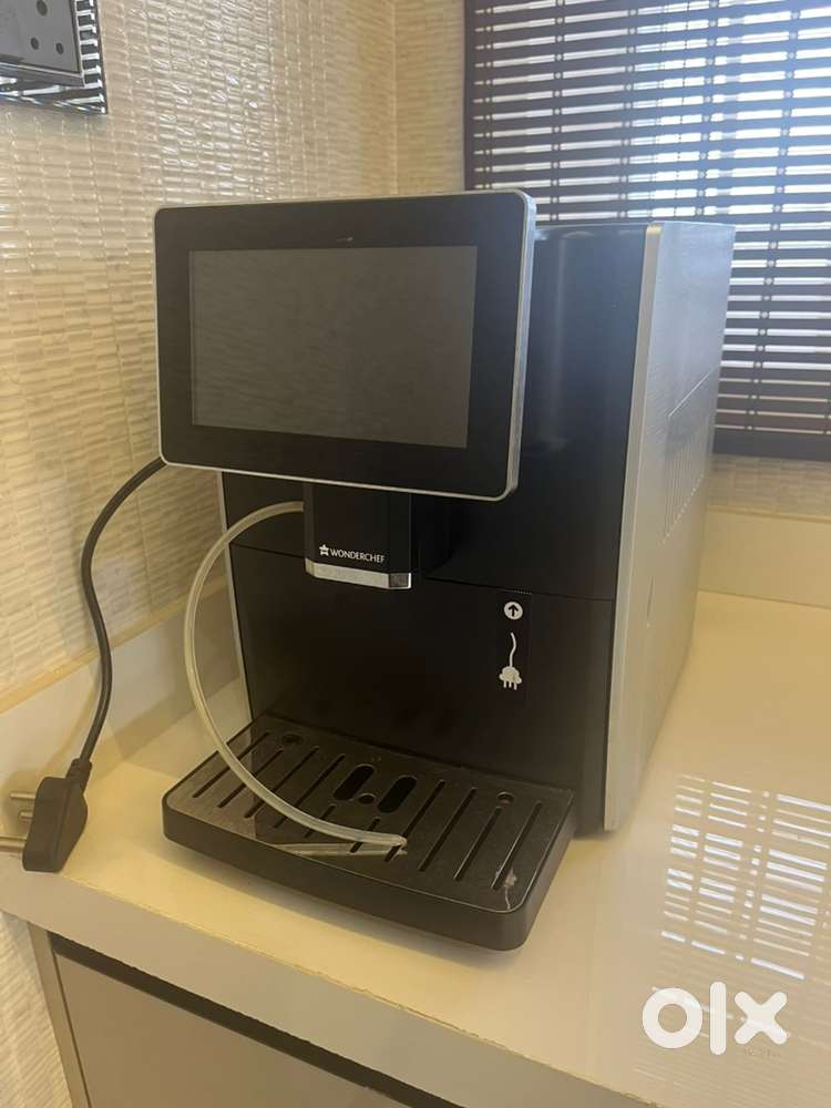 Wonderchef regalia fully automatic coffee machine with large display