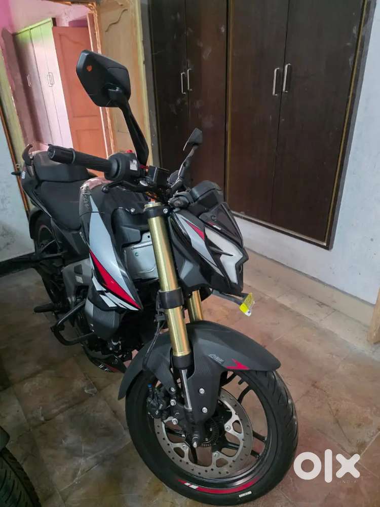 Bajaj Pulsar ns 400 Z