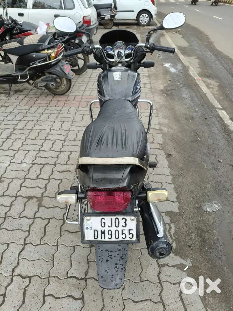 SUPER SPLENDOR 1 OWNER WELL MAINTAINED BIKE