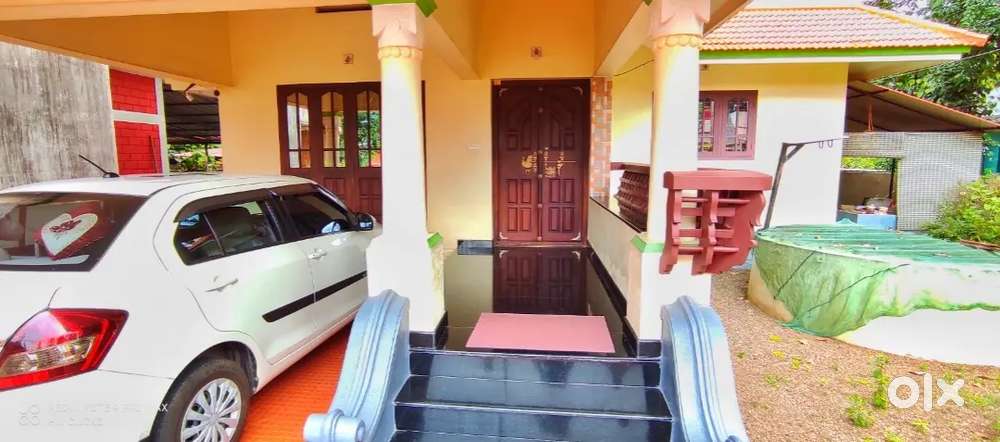 HOUSE FOR RENT   250 Meter away from Koratty Highway(NH 47)