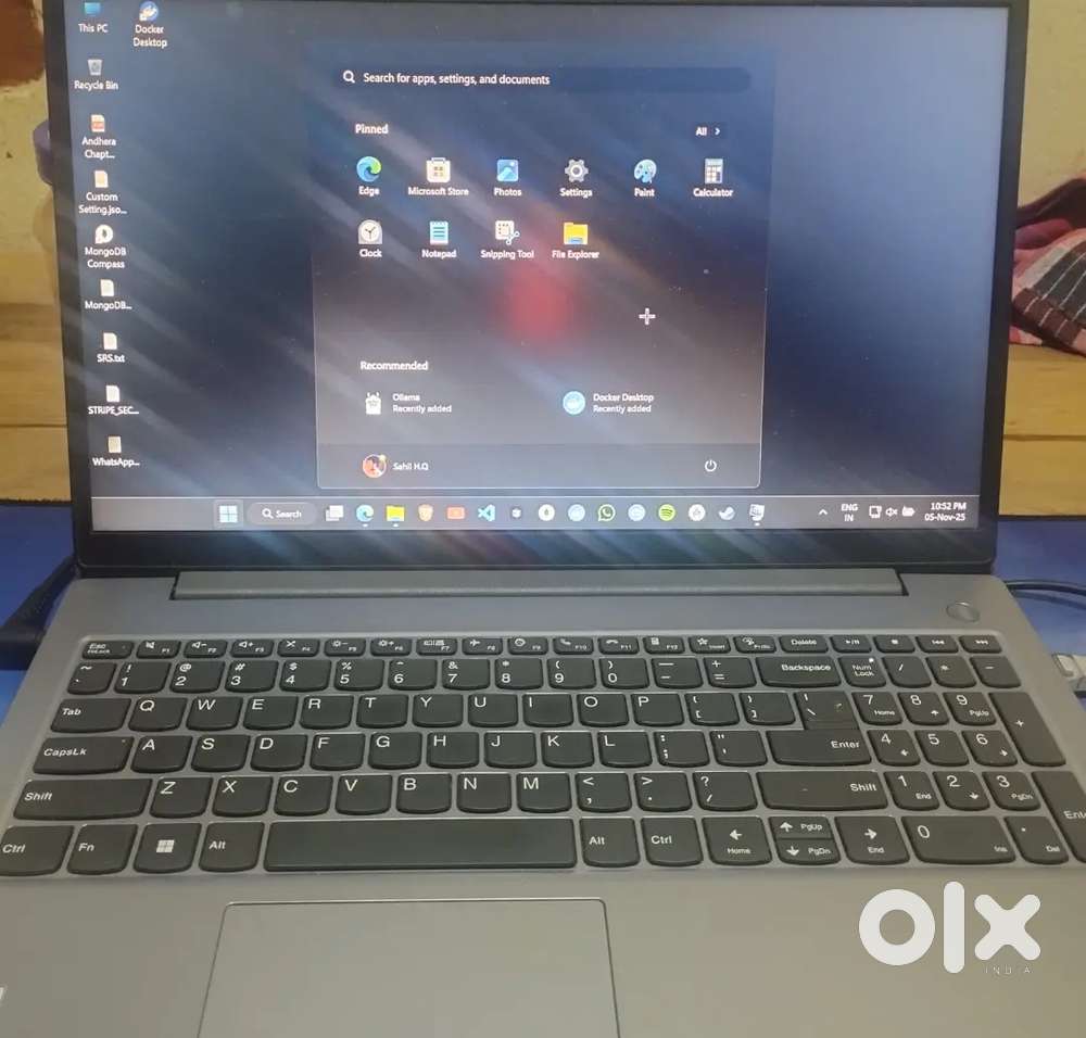 Lenevo IdeaPad V15 G4  Ryzen 3 7320U  8GB  SSD  Good Condition