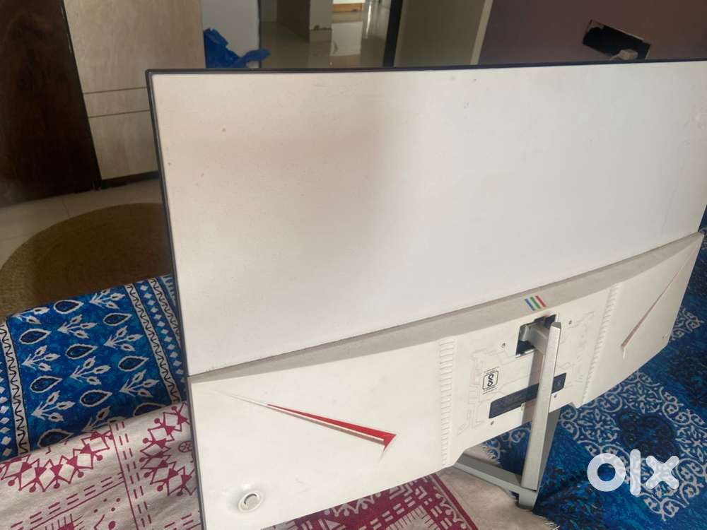 Zebronic 32 inch curved Monitor for Sell