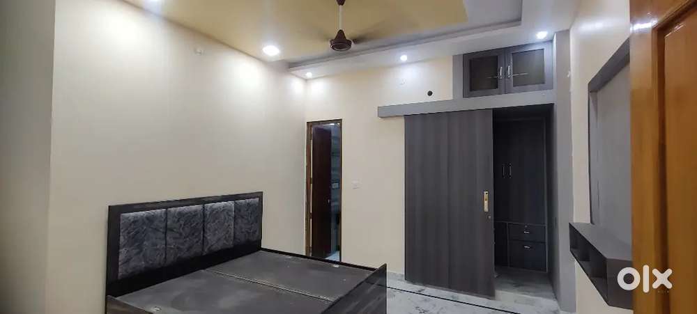 LOOKING FOR A DECENT TENANT FOR 1ROOM SET. PREFRENCE TO JOB PERSON.