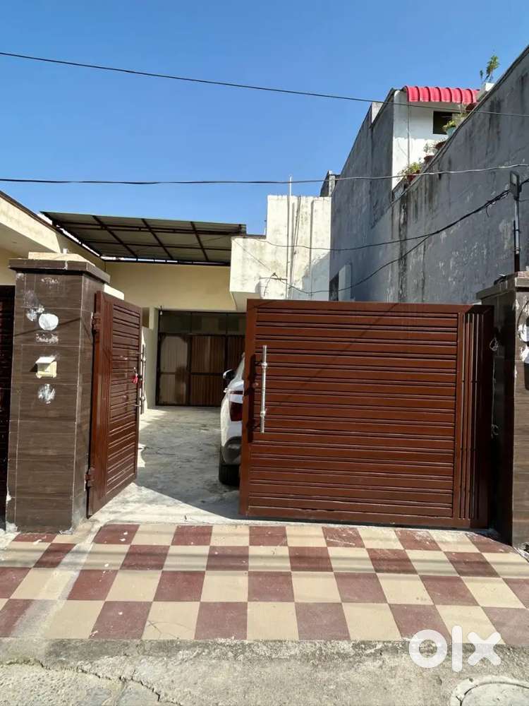 Independent 2 room set in new shastri nagar near bus stand