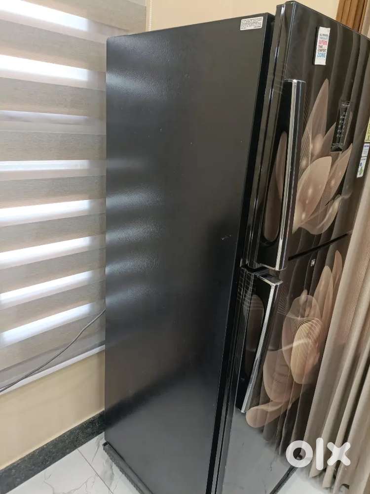 Samsung refridgerator 324 lt