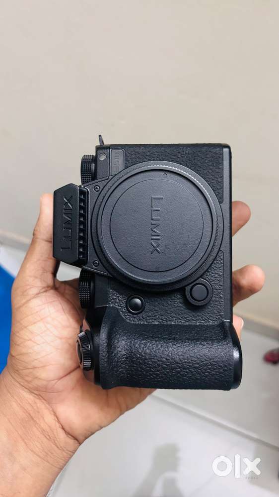 Panasonic lumix S5 Mark 2 with lense 35