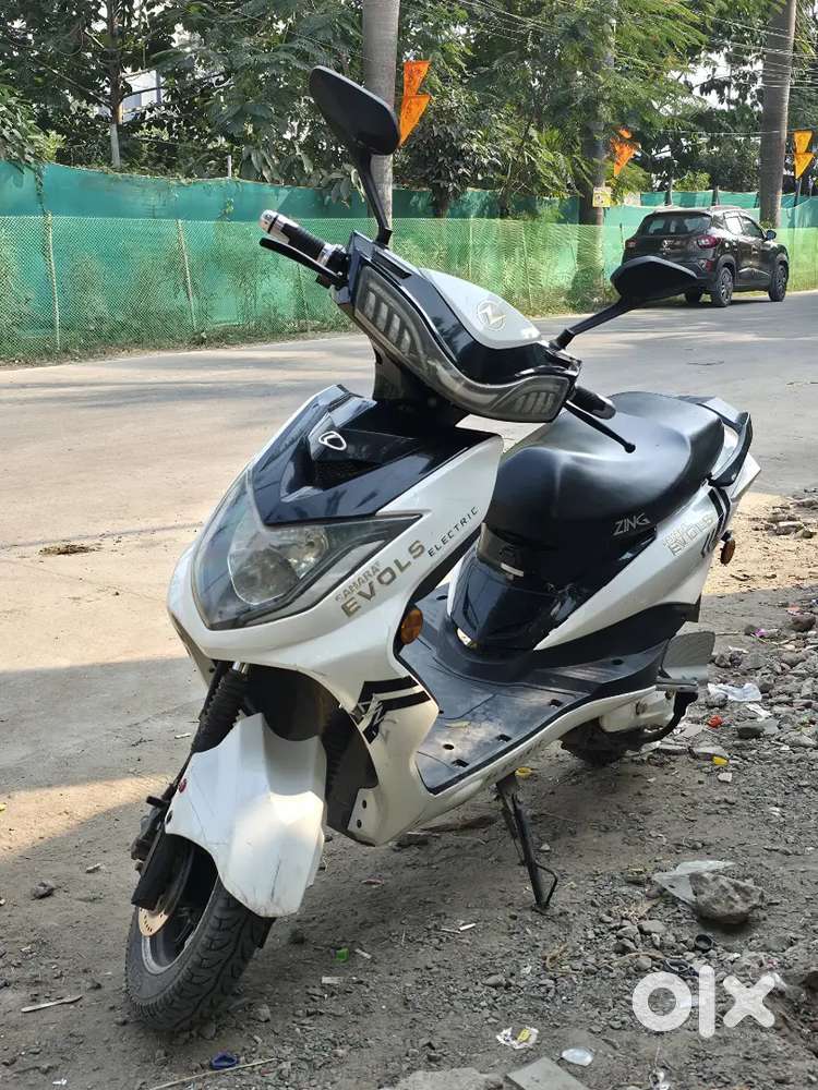 Electric Scooty  Good Battery  Smooth Ride