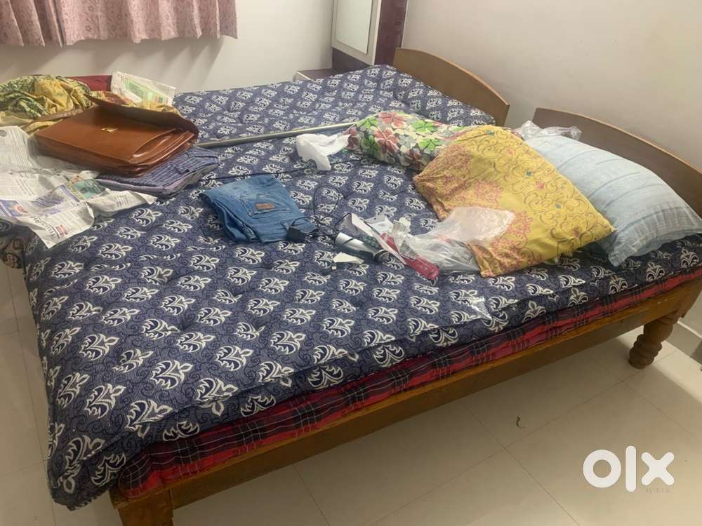 2 wodden bed   6 Cotton Mattress