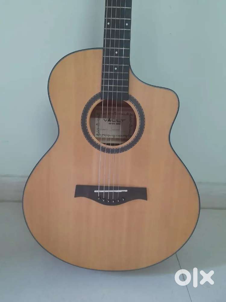 Vault EA40 Acoustic Guitar