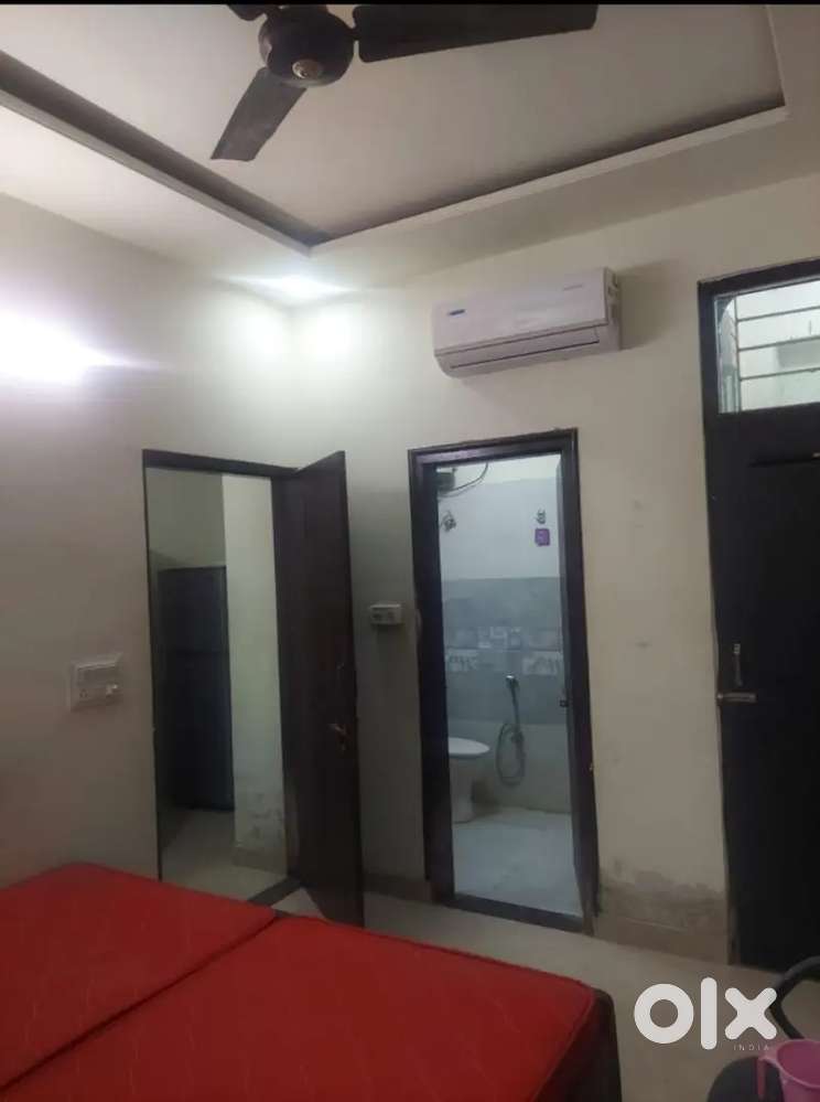1 Room set studio flate fully furnished