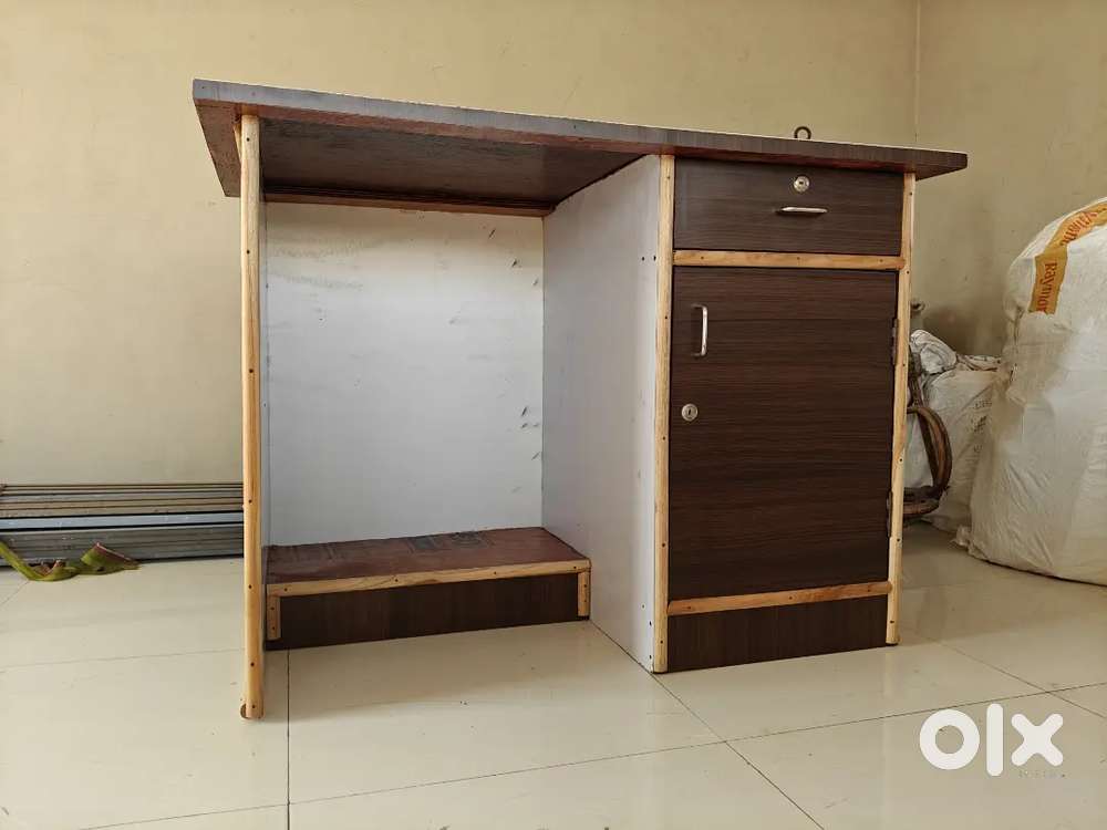 Table computer and study