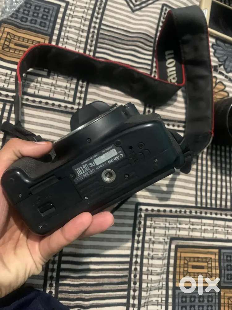 Canon EOS 700D DSLR - Urgent Sell