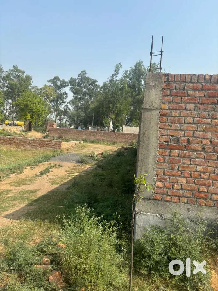 Plot for sale urjent