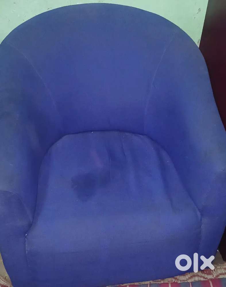 We are trying to sell one sitter sofa