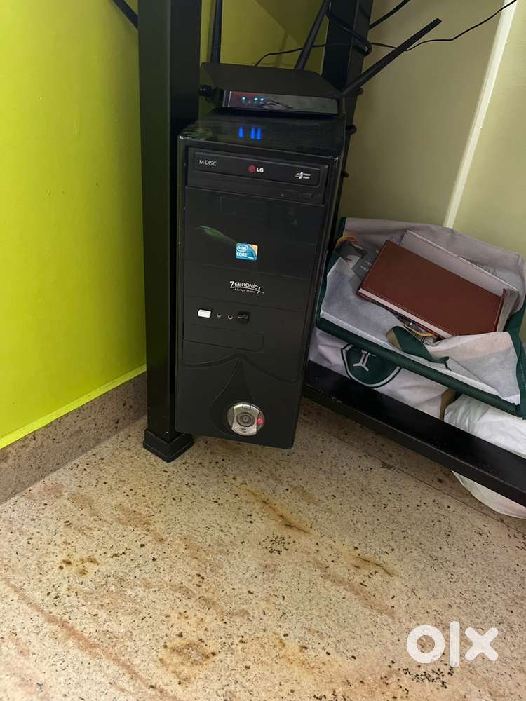 Desktop for sale