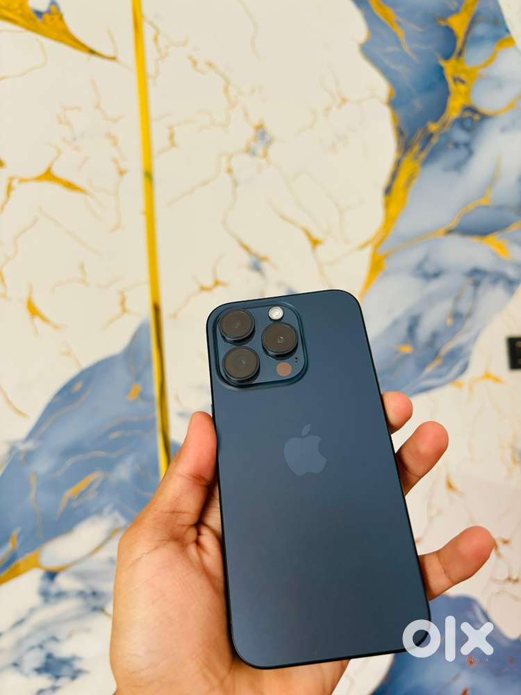 I phone 15 pro 256 gb 100 battery