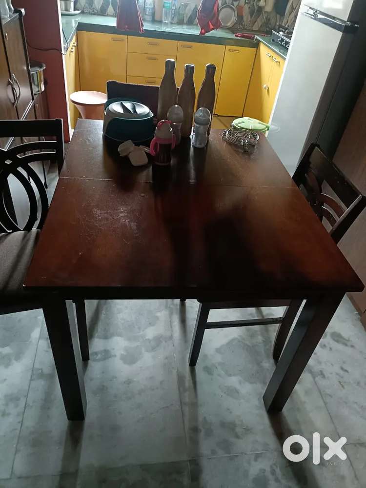 Dinning table at affordable price