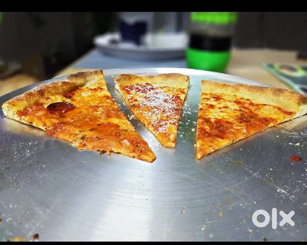 We are looking for pizza food courier associate