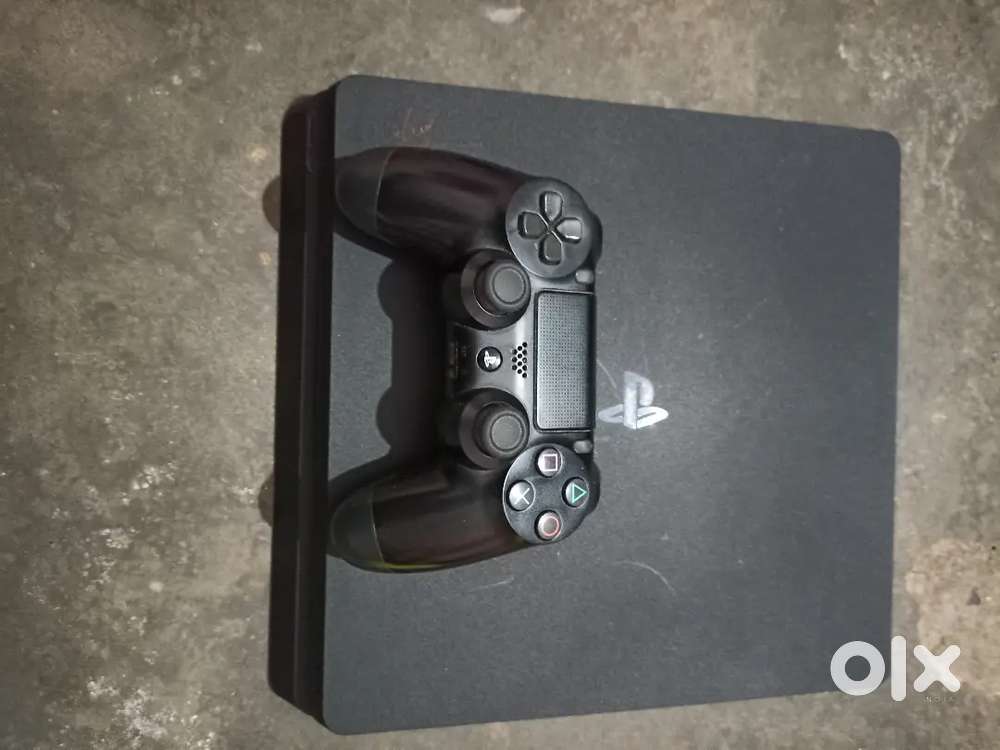 Sony PlayStation PS4 1TB