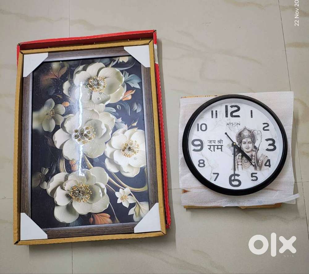 Photo Frame + Wall Clock / Ghari only at 400/-