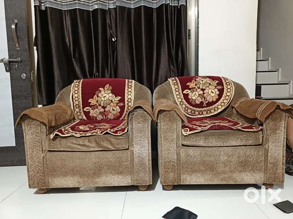 Sofa set. 3+1+1 sofaset with sofa cover and arm rest