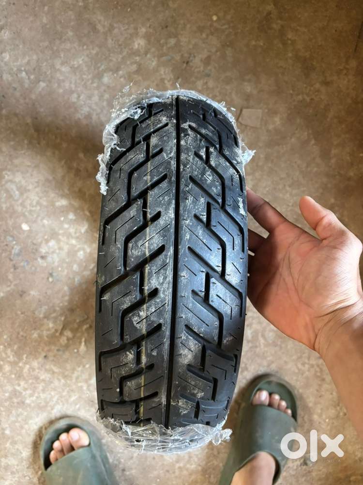 Vee rubber tyre(rear)