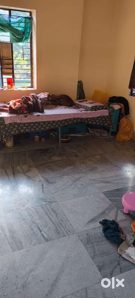 Room ment need only girl