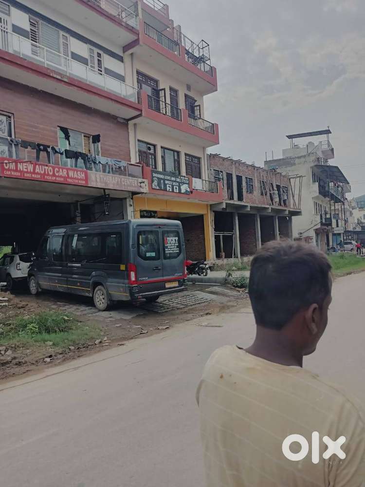 Car washing shop