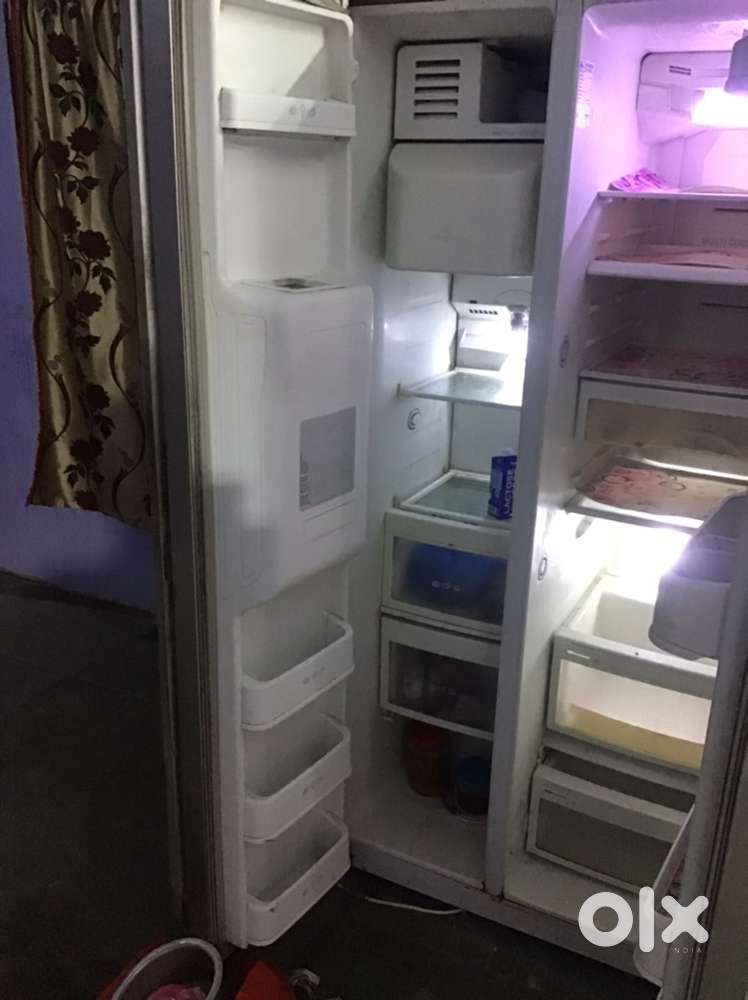 LG double door refrigerator side by side