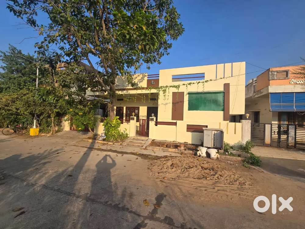 300 SQUARE YARDS TRIPLE BEDROOM

INDEPENDENT HOUSE