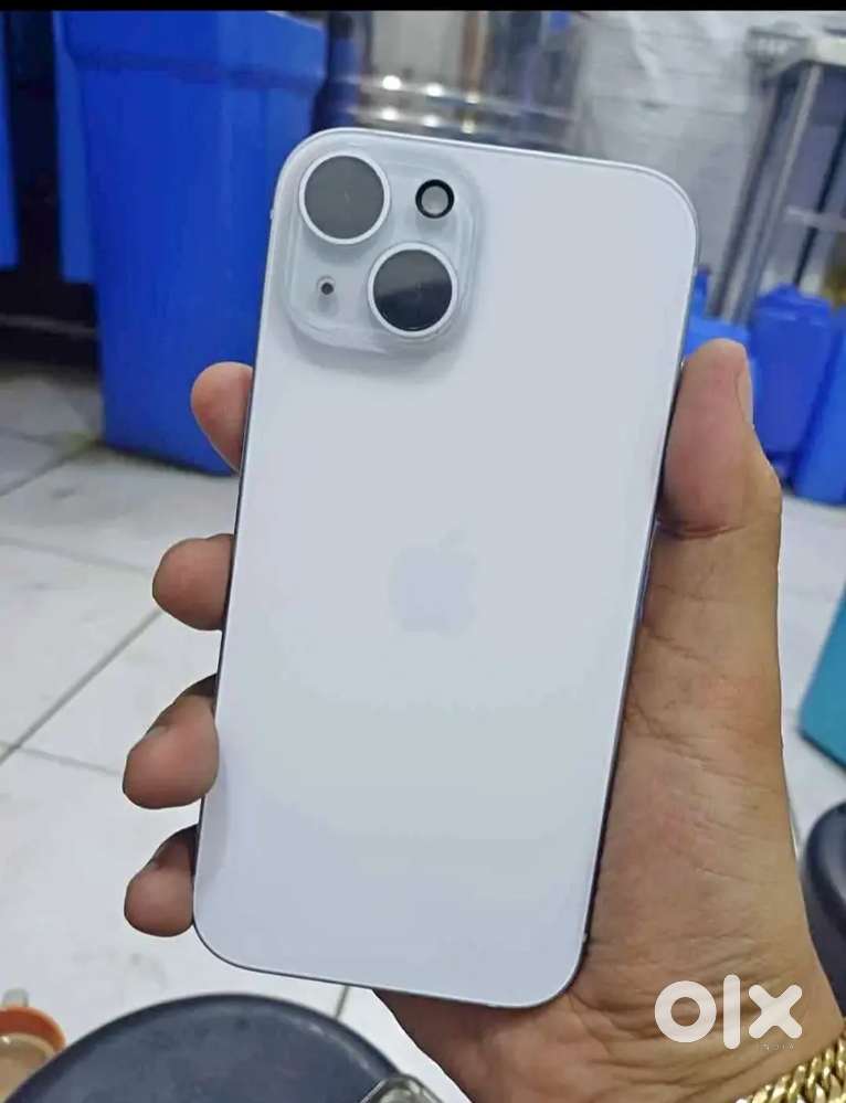 Apple iPhone 15/128 gb under warranty