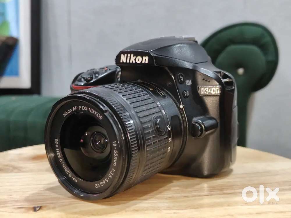 NIKON D3400 dslr with 18-55 mm lense MINT CONDITION