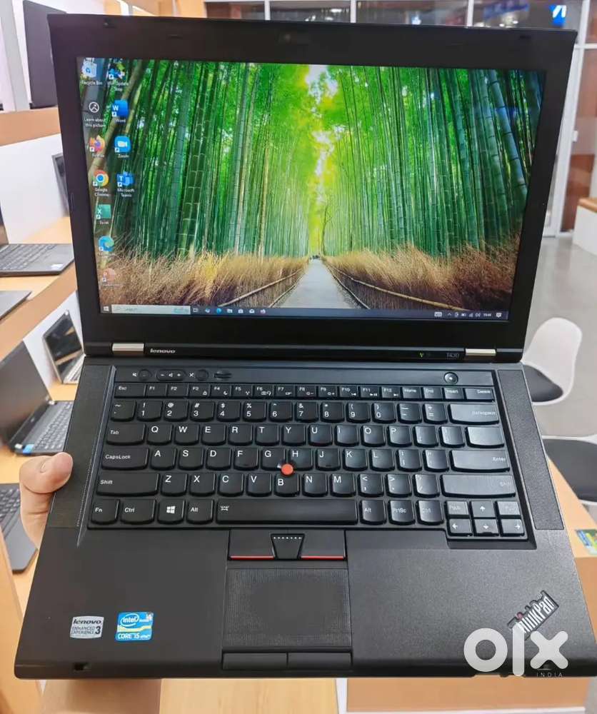 Lenovo intel core i5 8gb/256gb SSD win 10pro good condition laptop