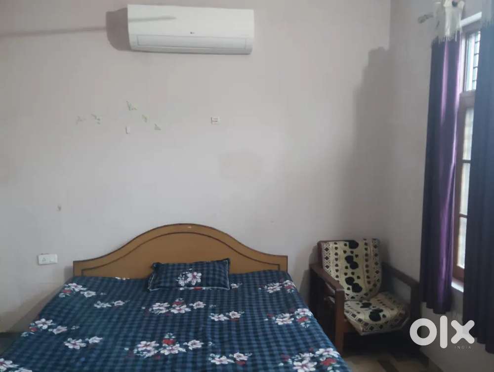 Room Rent for Females