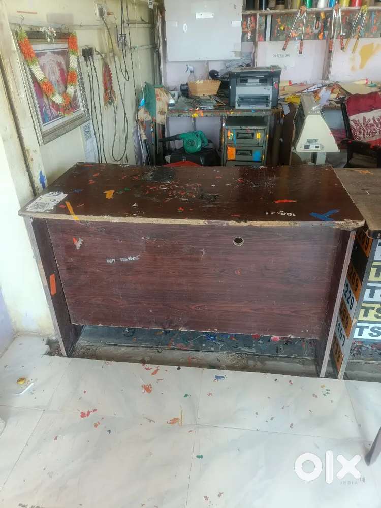 Desk Table