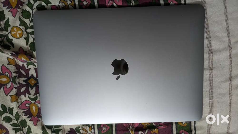 MacBook Pro 8gb 256gb i5 2019