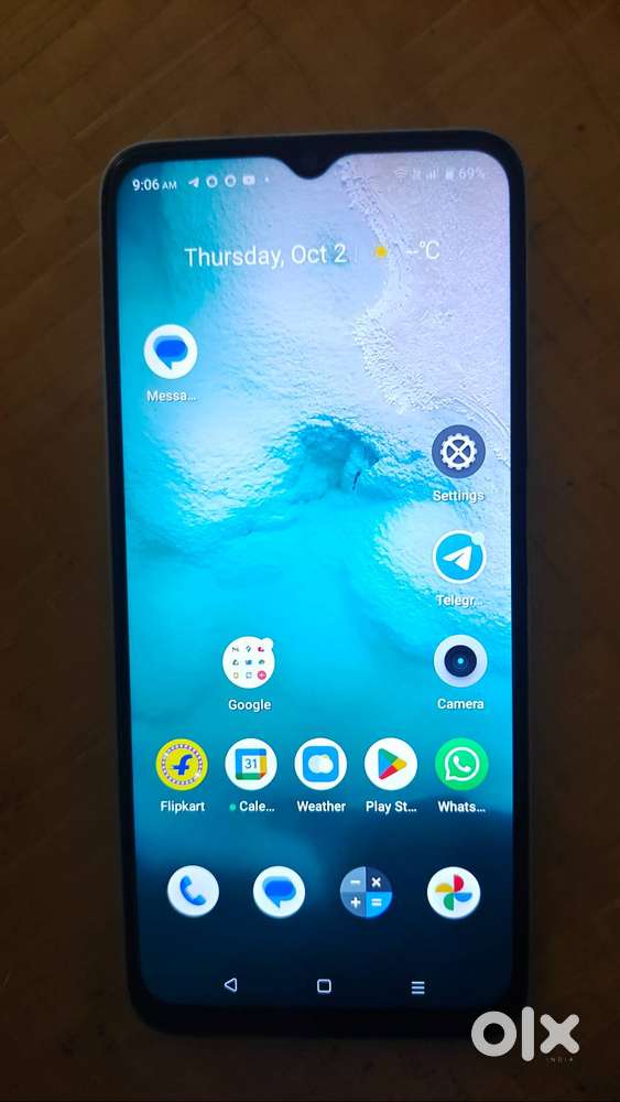 Realme C35